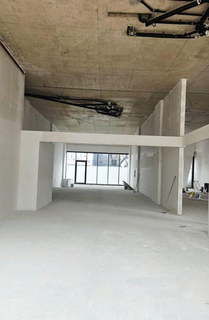 Foto de AV. DEL LIBERTADOR al 2200 - Vicente López / Olivos - Excelente local a, imagen 4