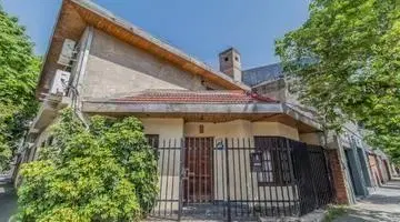 VENTA DE CASA 4 AMBIENTES EN VILLA SANTA RITA C/ GARAGE PARRILLA 4