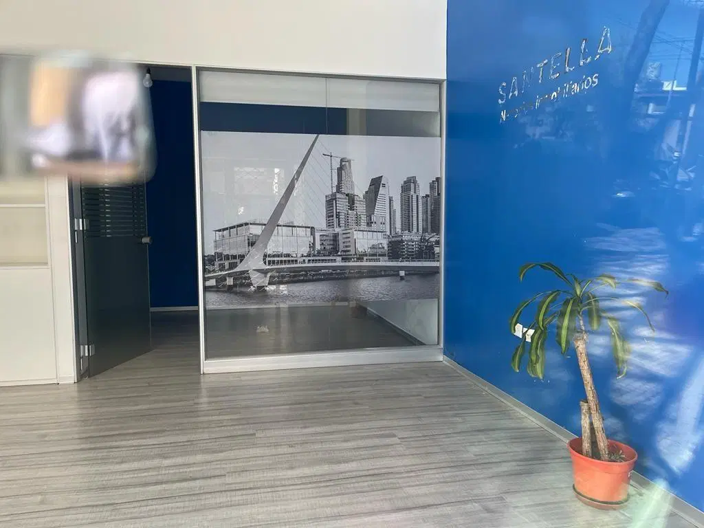 Local . | CARLOS ANTONIO LOPEZ 3690 2