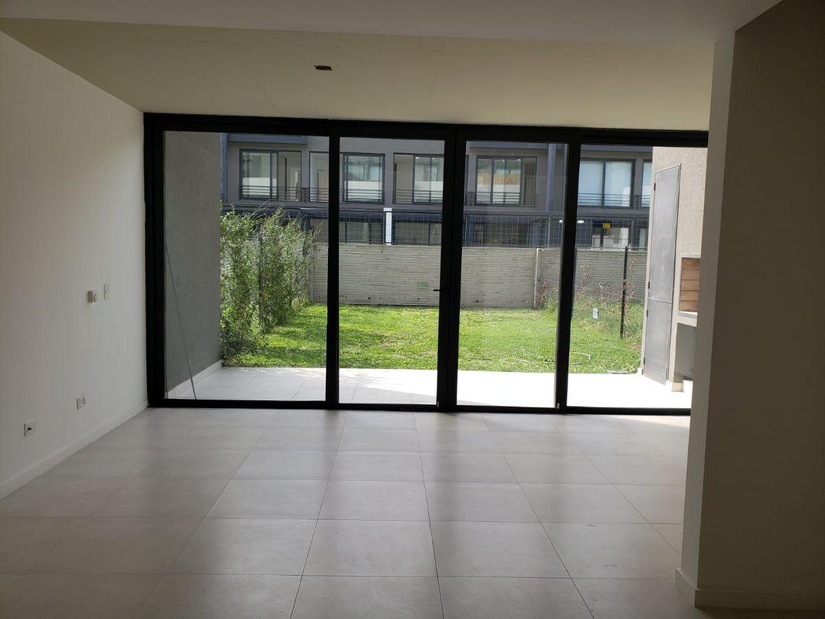 Foto de Venta Departamento a Estrenar | 3 Dormitorios + Dependencia | Jardín, imagen 2