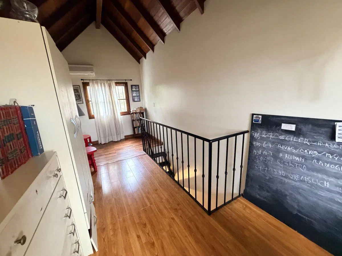 Casa en Venta en San Isidro - 3 dormitorios- Jardin y cochera 1