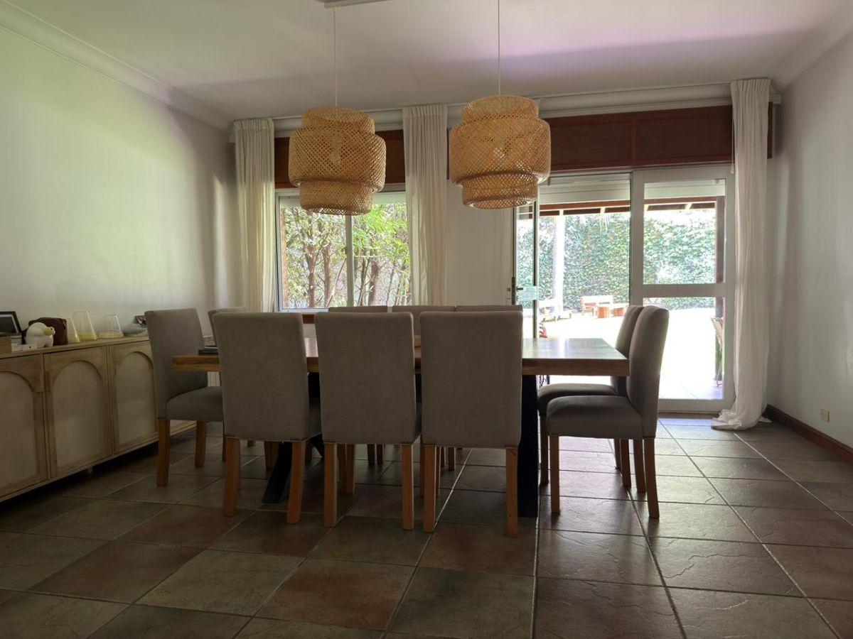 Foto de Importante Casa en Alquiler | Zona Lincoln | 5 Dormitorios, Jardín y, imagen 2