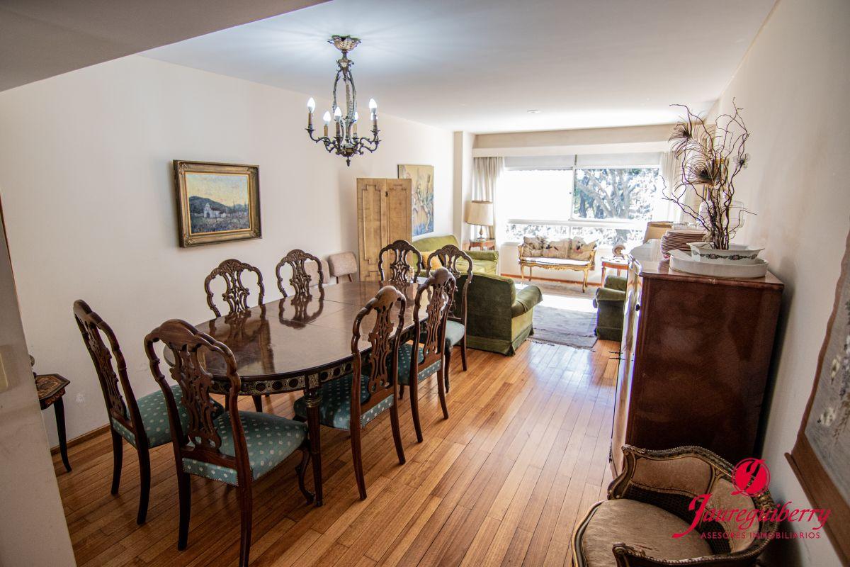 Foto de Venta Departamento de Categoría en Acassuso | 3 Dormitorios, Terraza y, imagen 5
