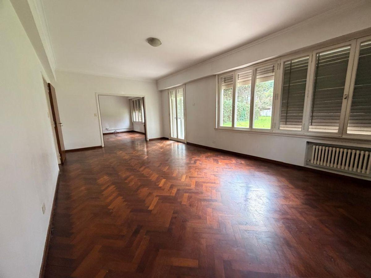 Foto de Chalet en Alquiler en Olivos | 4 Dormitorios | Jardín, Pileta y Garage, imagen 5