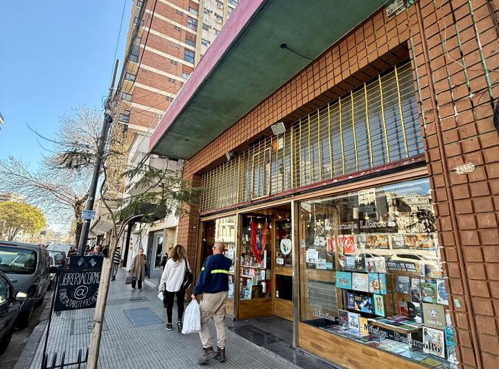 Local en alquiler sobre Av. Triunvirato – Villa Urquiza – 450 m² sin expensas  3