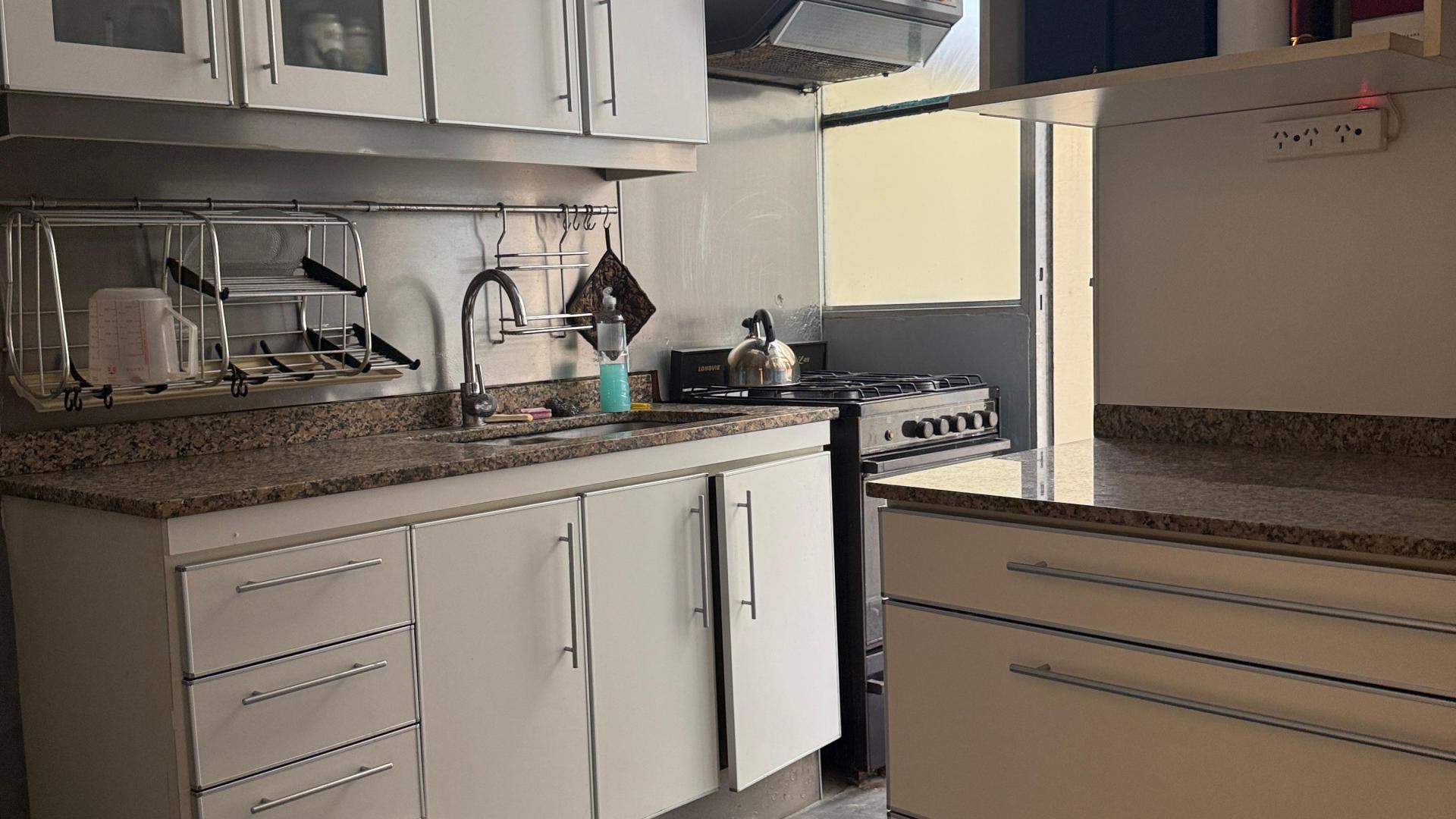 3 AMBIENTES EN PLANTA BAJA – RECICLADO – APTO CRÉDITO Y PROFESIONAL – ALMAGRO