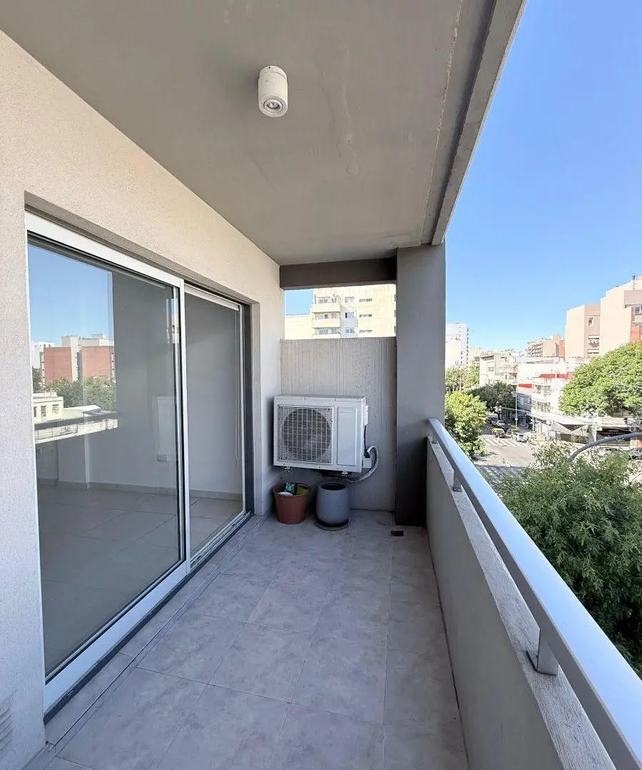 2 Ambientes con balcón al frente | Muy luminoso | Excelente ubicación – Villa Devoto 2