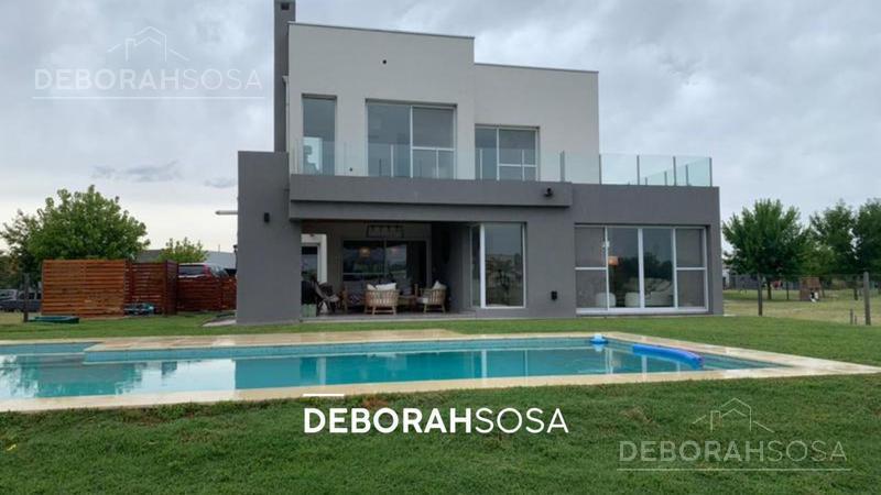Venta Hermosa Casa - El Canton