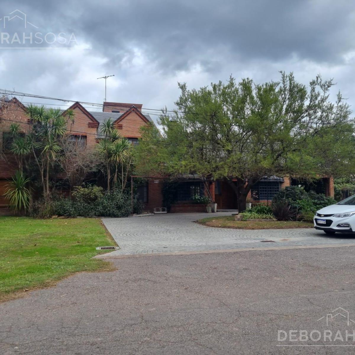 Casa en Venta 10 Ambientes en Country Club El Nautico Escobar Pileta Doble Lote 3