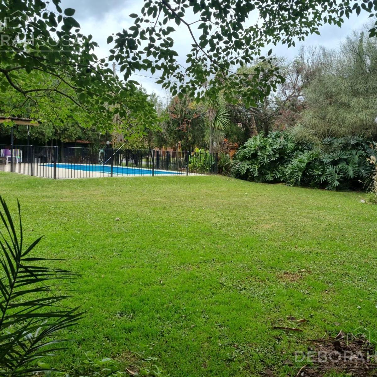 Casa en Venta 10 Ambientes en Country Club El Nautico Escobar Pileta Doble Lote 5