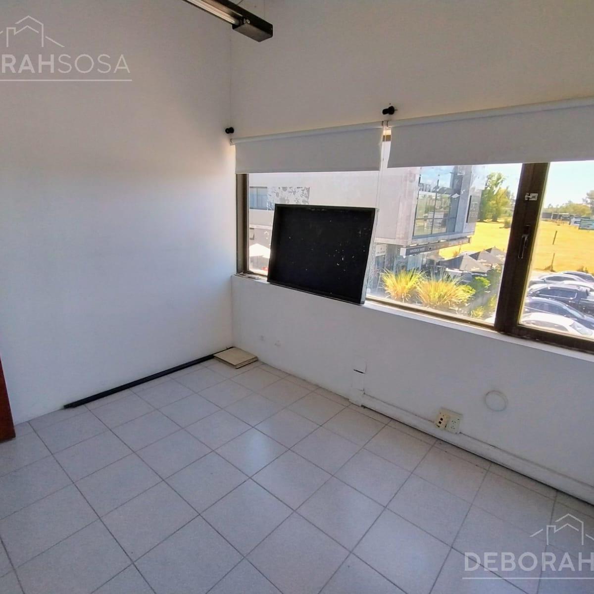 Oficinas en Santa Maria de Tigre