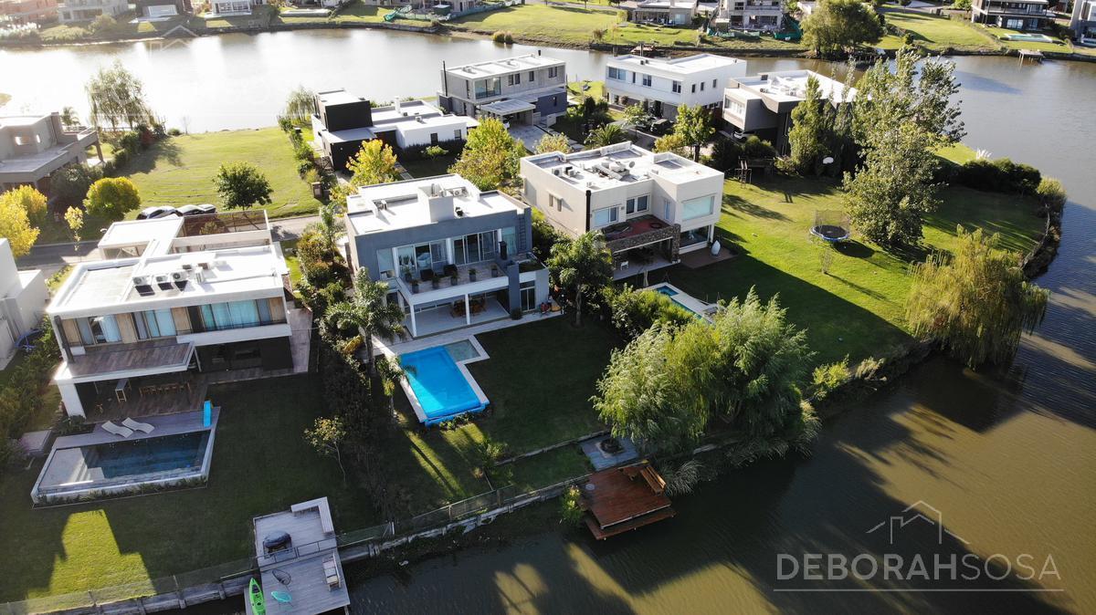 Casa en Venta con Exclusivo Diseño! Increíble Parque y Piscina. - El Cantón 2