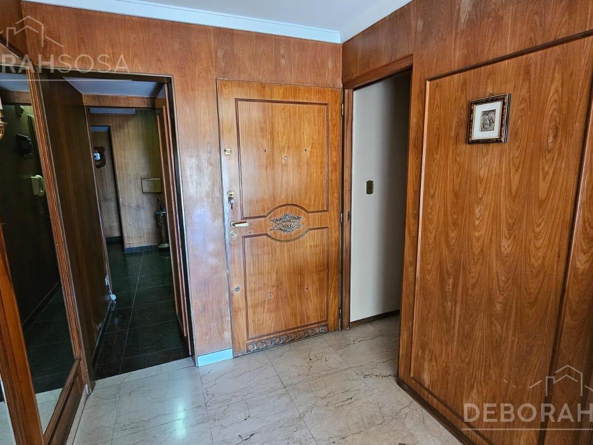 Venta Departamento 4 Ambientes con Dependencia y Cochera - Caballito! 4
