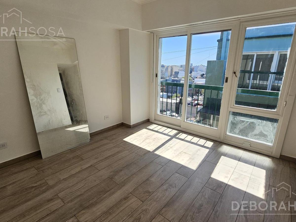 Venta Departamento en Dúplex 5 Ambientes con Cochera 3