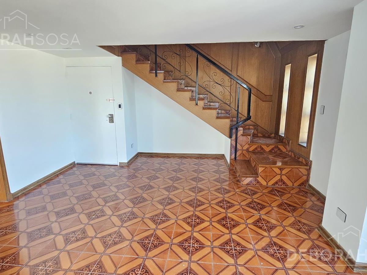 Venta Departamento en Dúplex 5 Ambientes con Cochera 5