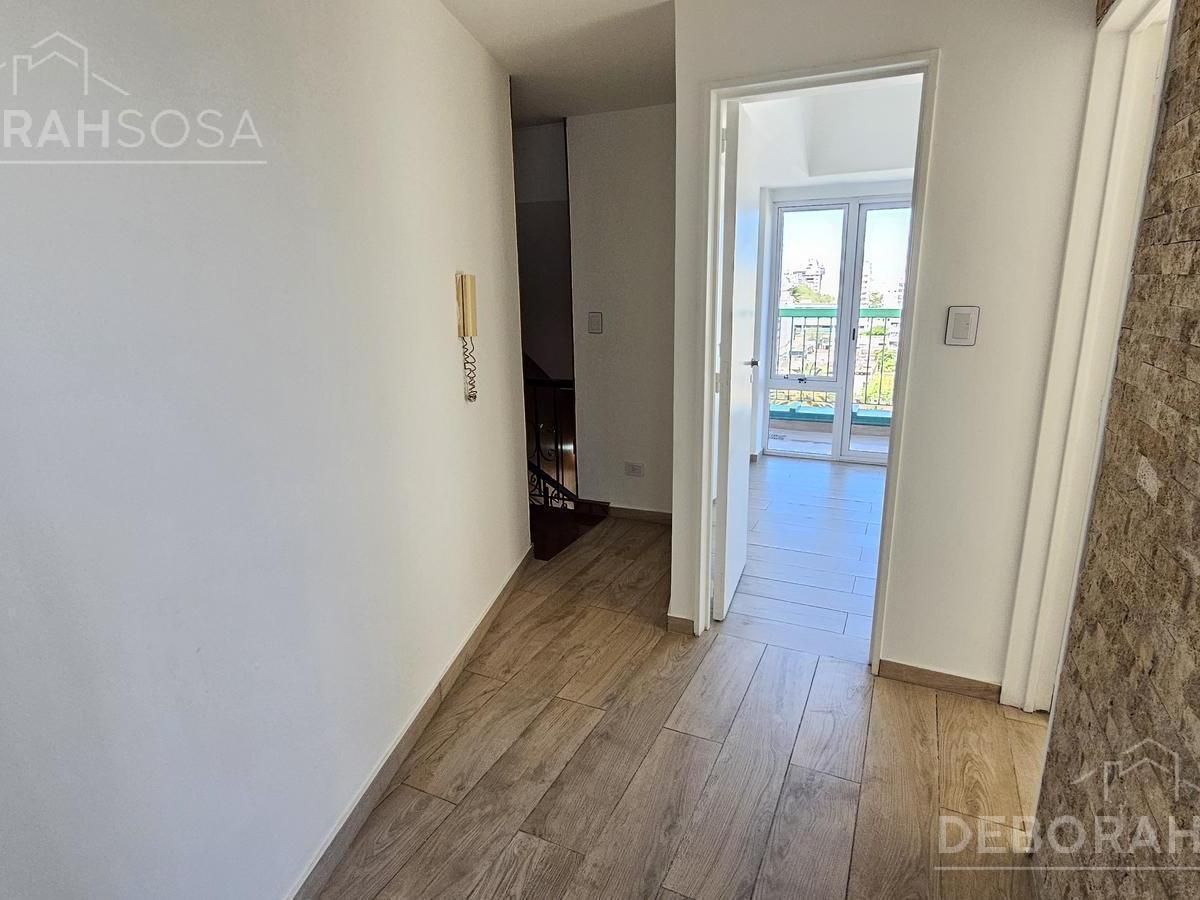 Venta Departamento en Dúplex 5 Ambientes con Cochera 2