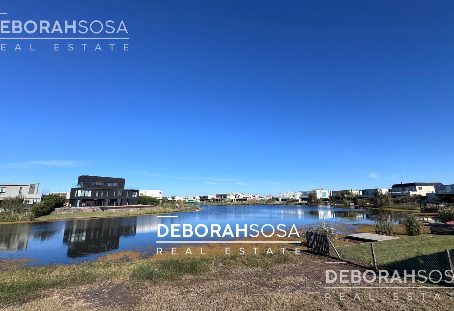 Lote al agua en barrio Muelles - Puertos del Lago / Escobar