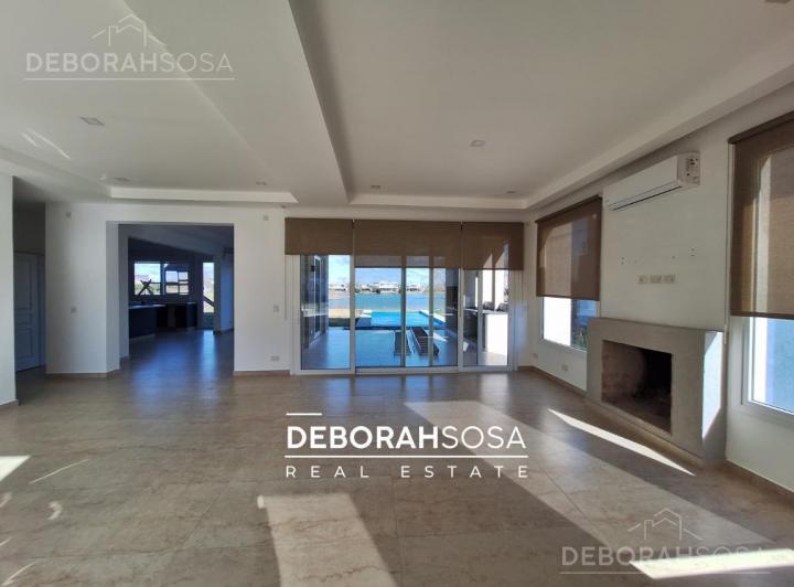 Casa en  alquiler-Anual -a la laguna - El Canton- Escobar- Zona Norte-7 ambientes- 4