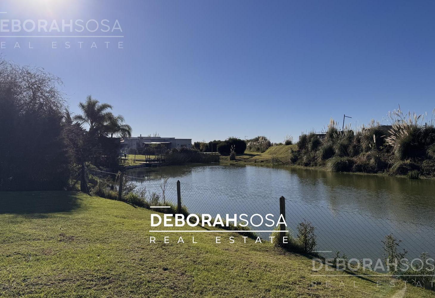 Casa en Venta una planta con espejo de Agua!! 5 ambientes El Cantón Escobar