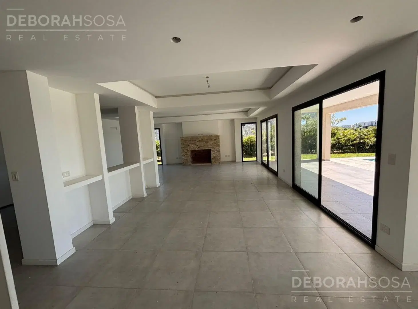 Casa en venta 4 dormitorios con vista al golf en El Cantón 4