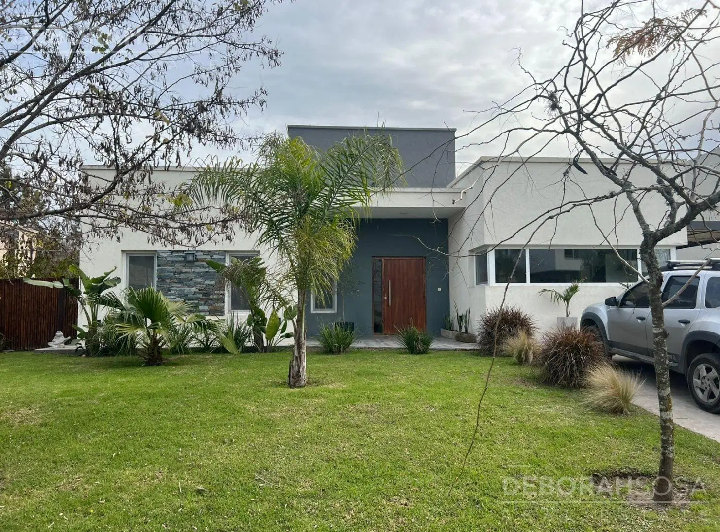Casa en venta una planta El Canton Norte Belen de Escobar Pileta 3 dormitorios 2