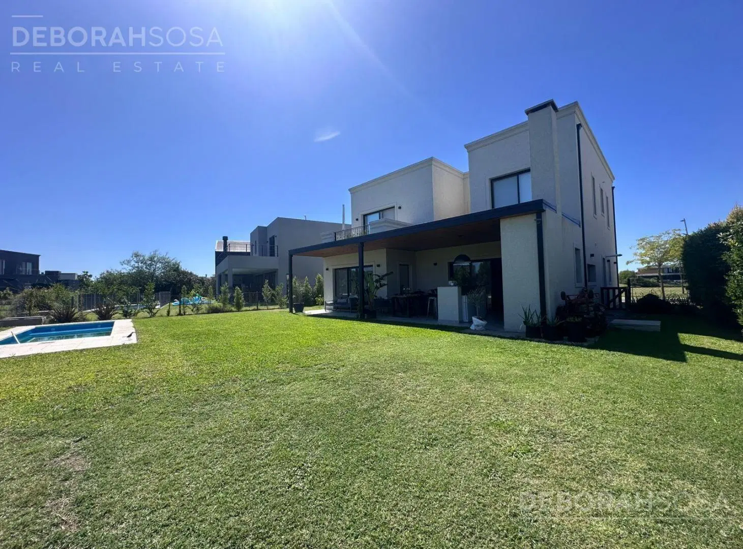Casa en venta o alquiler Barrio Ceibos Puertos del lago 3 dormitorios y dependencia piscina fogonero 5