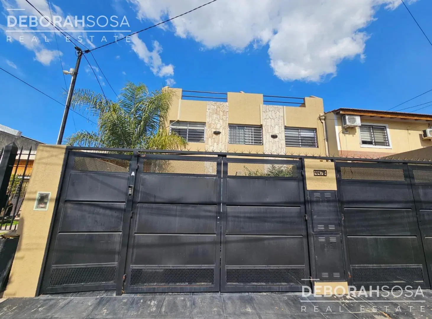 Venta Duplex 5 ambientes con cochera Munro 1