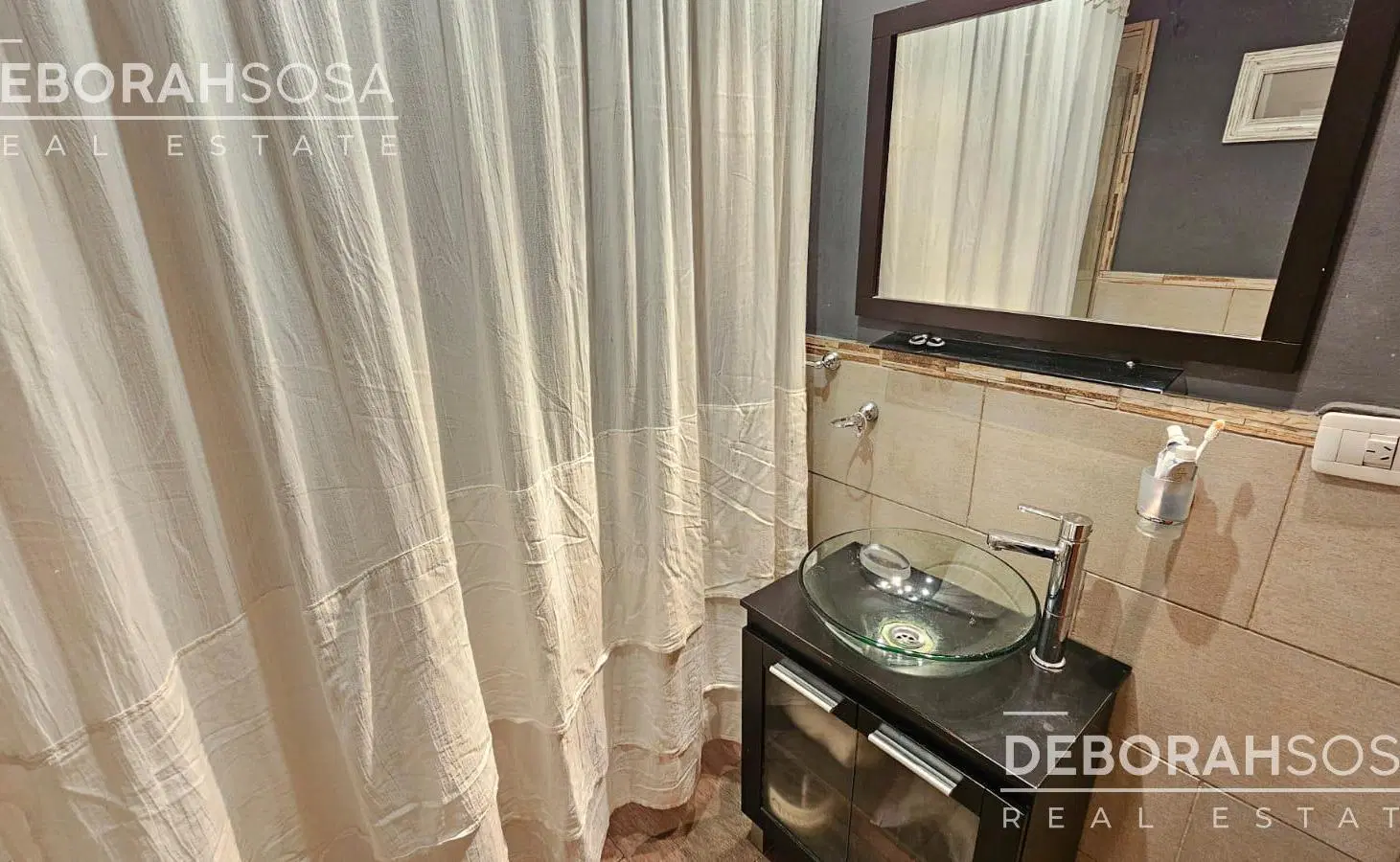 Venta Duplex 5 ambientes con cochera Munro 5