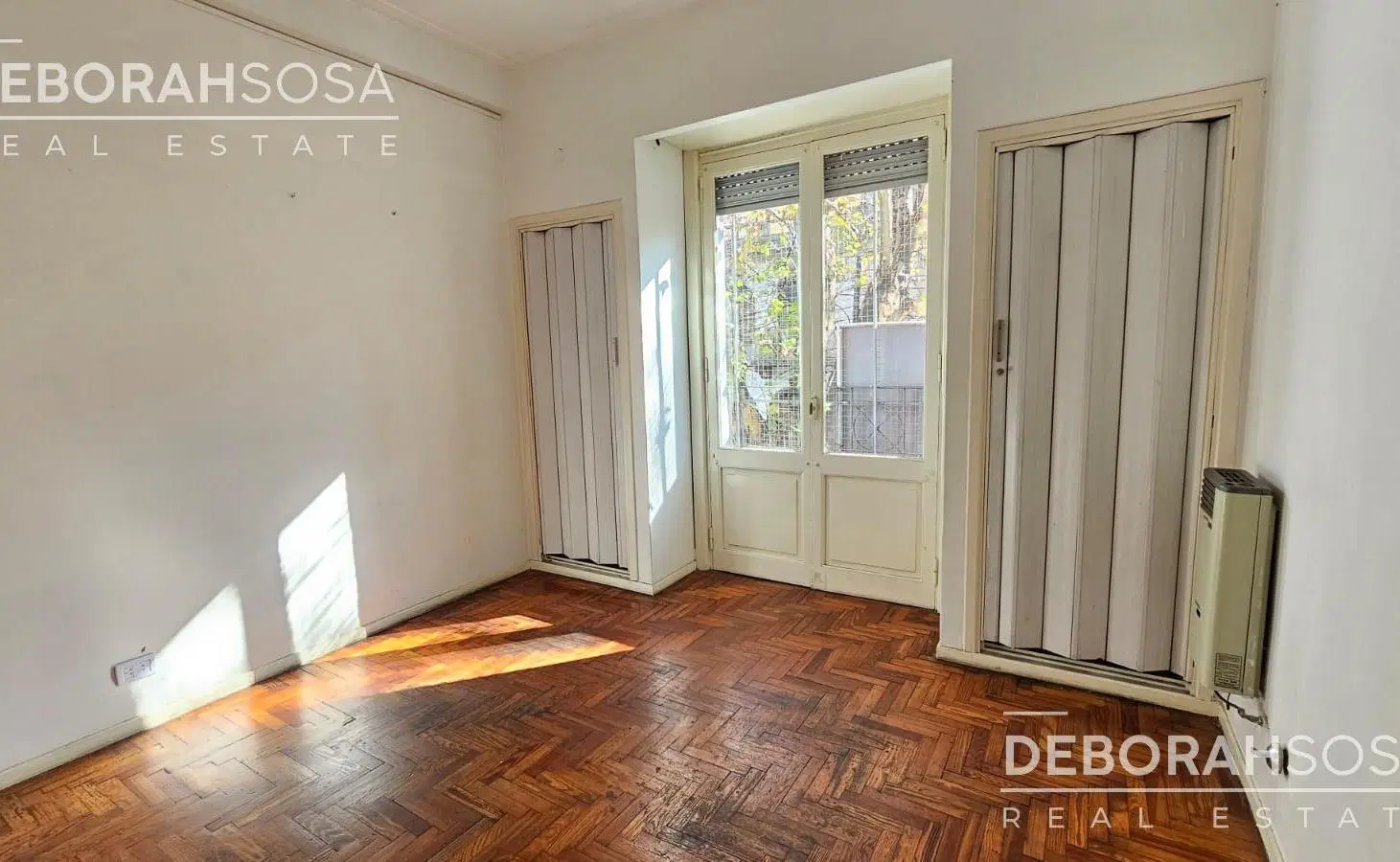 Venta Departamento 3 ambientes con dependencia y balcón al frente! Apto profesional! 4