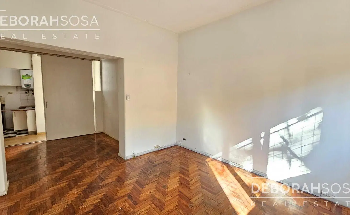 Venta Departamento 3 ambientes con dependencia y balcón al frente! Apto profesional! 1