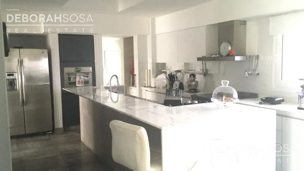 Exclusiva Casa en Venta 6 ambientes - Acepta propiedad en Caba - El Cantón Escobar Buenos Aires 2