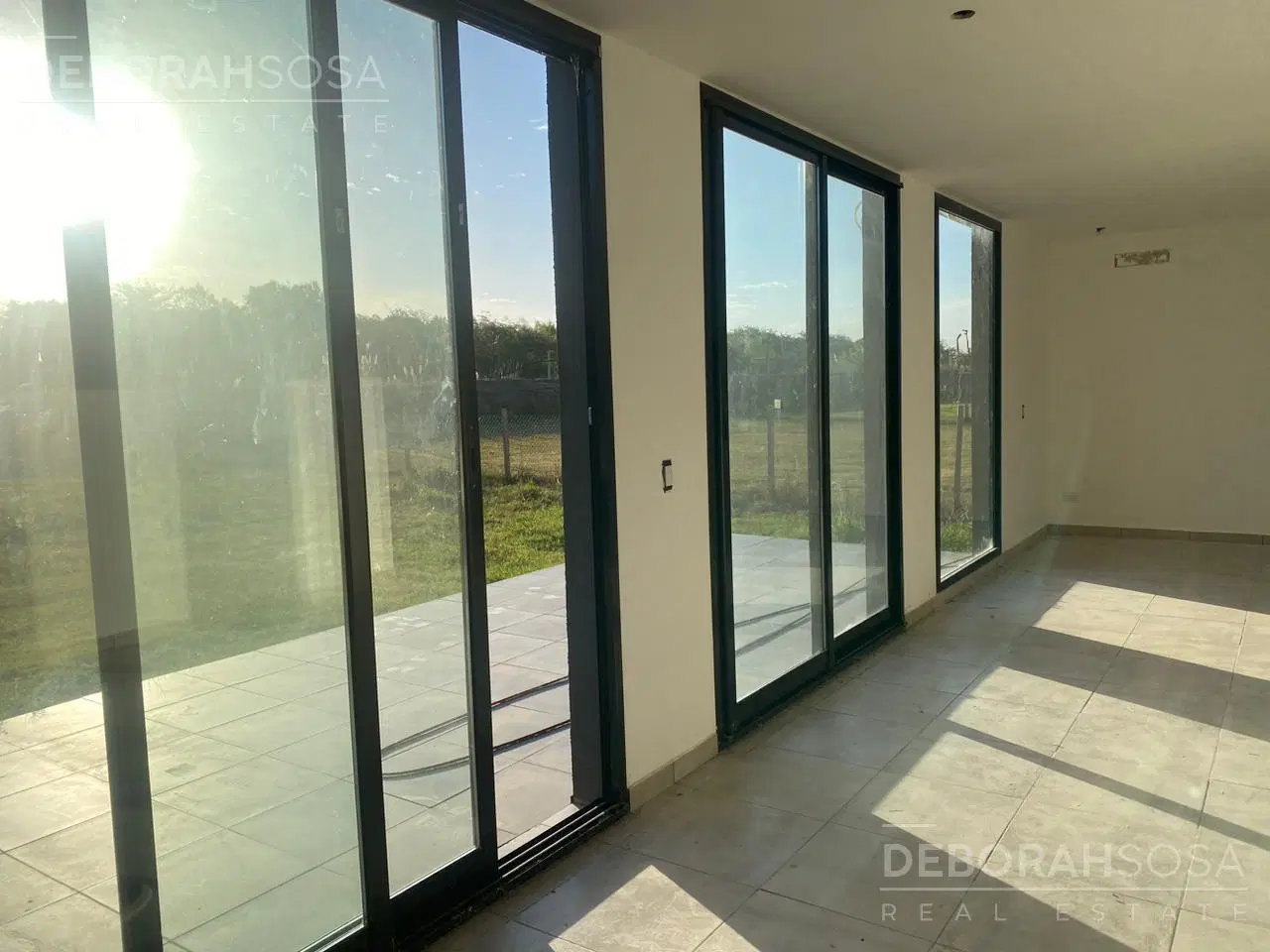 Casa a la venta en San Sebastián área 11 a estrenar 3 dormitorios 4