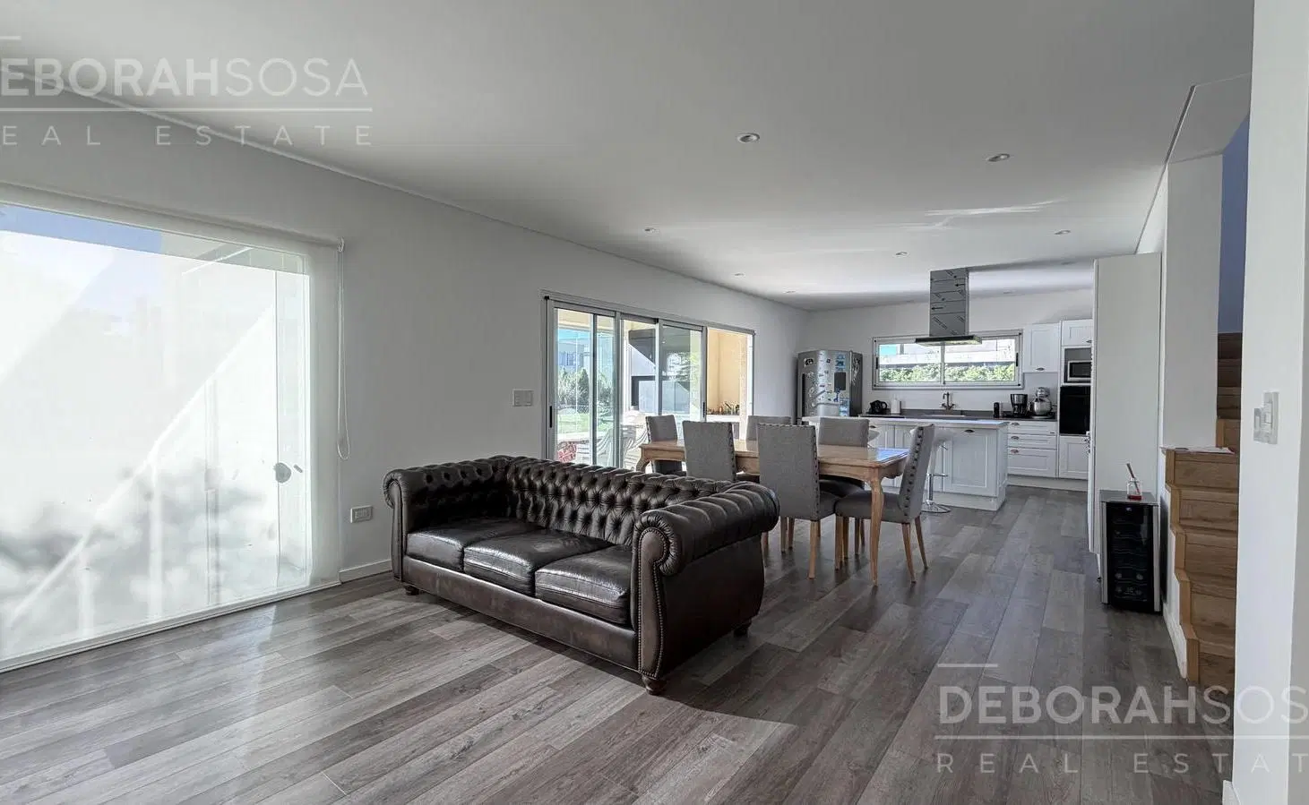 Casa en venta, piscina y parquizado. Vistas - Puertos 5