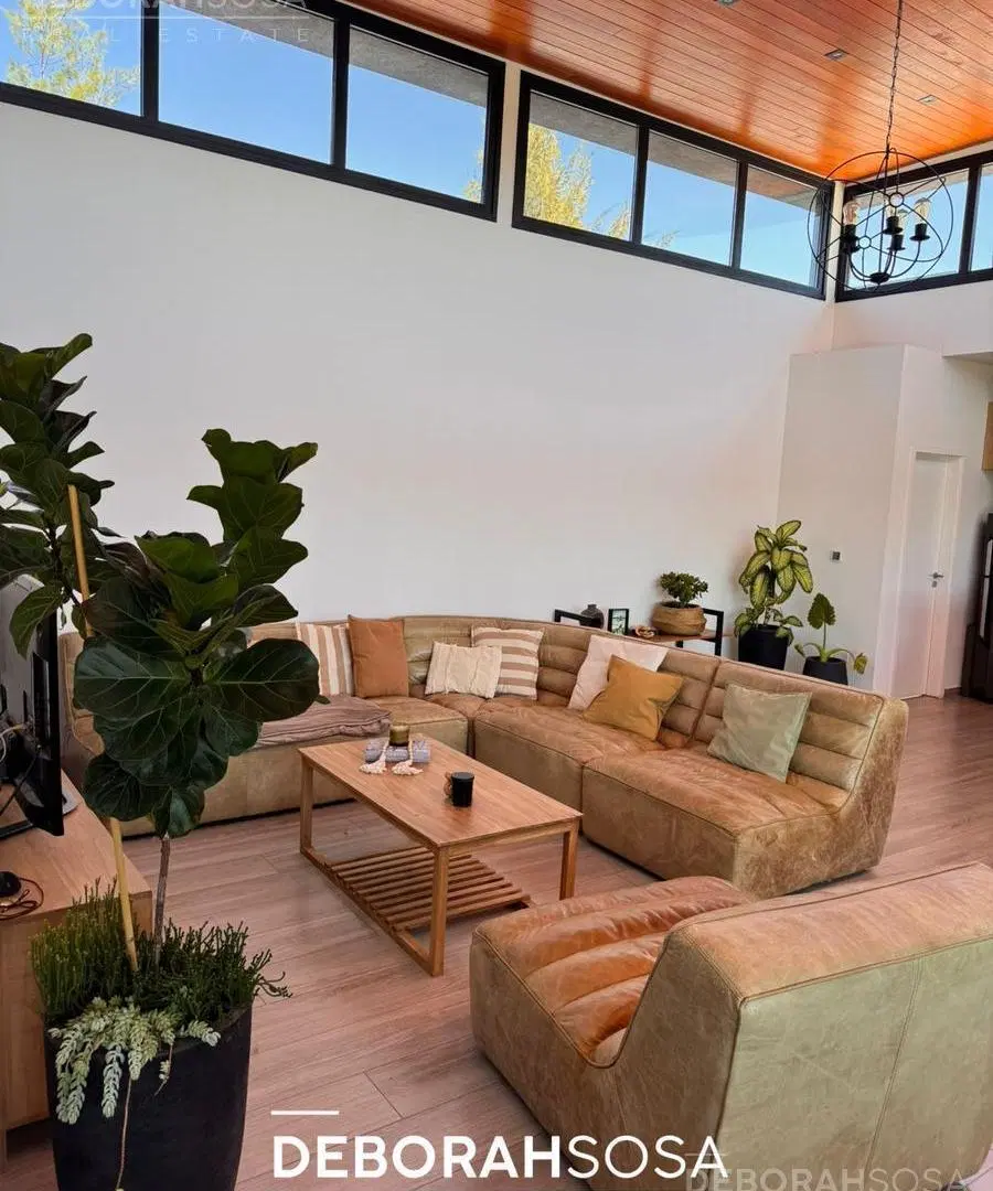 Venta hermosa Casa con salida al río y amarra propia - Naudir Escobar 3