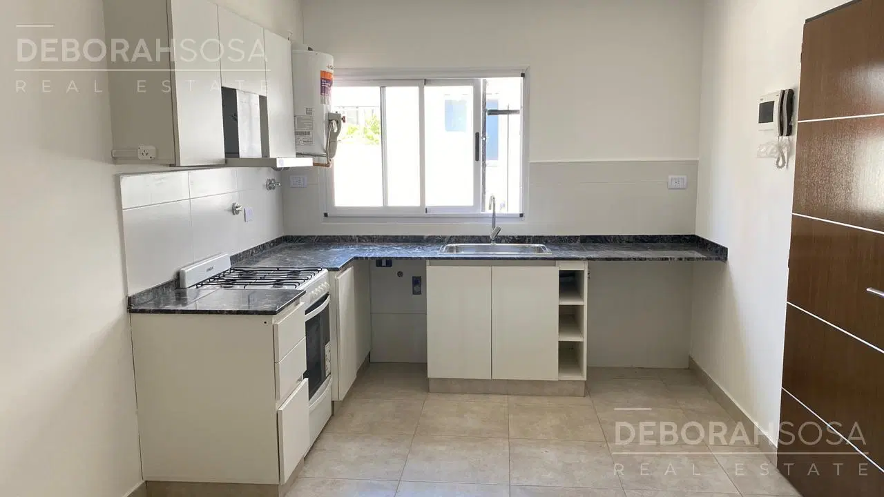 Venta departamento 1 ambiente en Villa del Parque 4