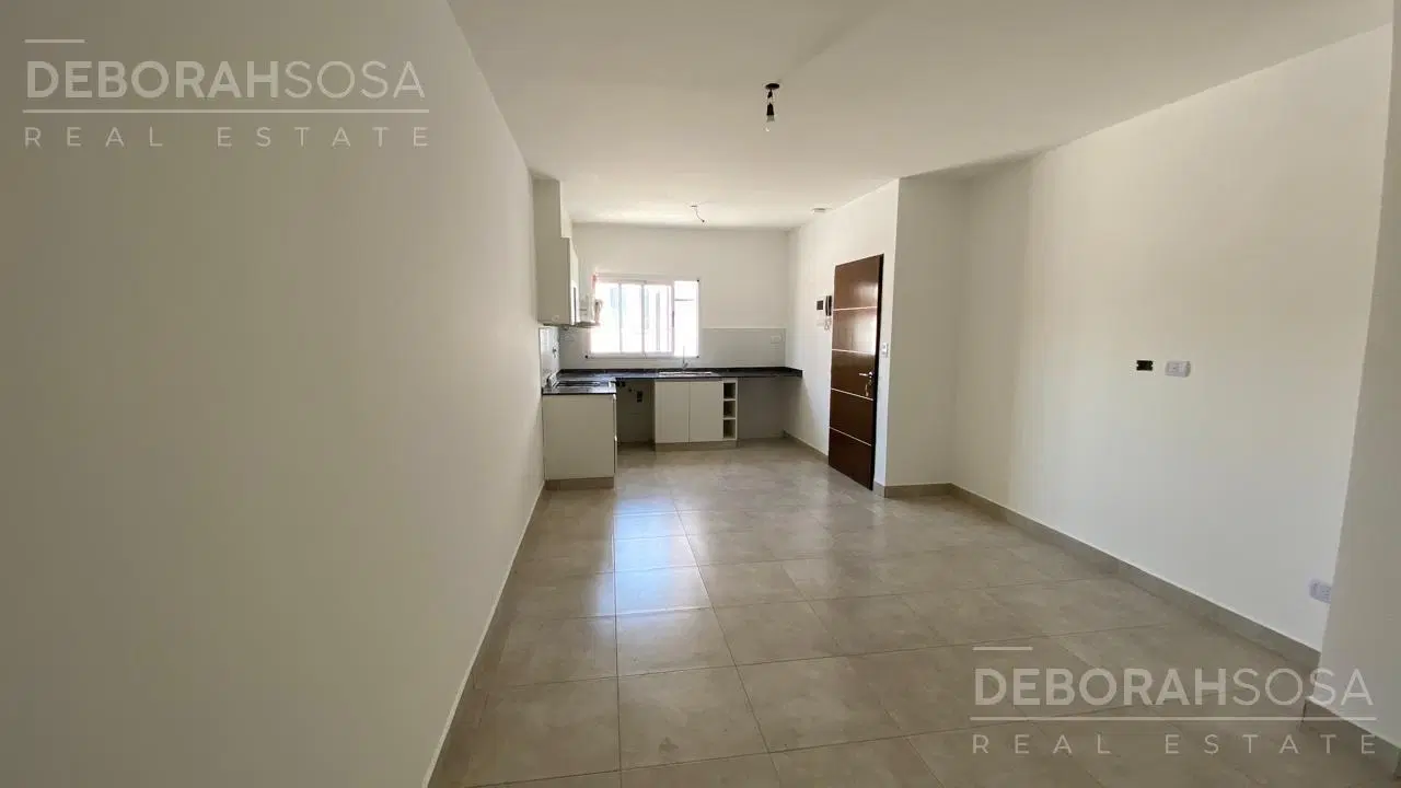 Venta departamento 1 ambiente en Villa del Parque 5