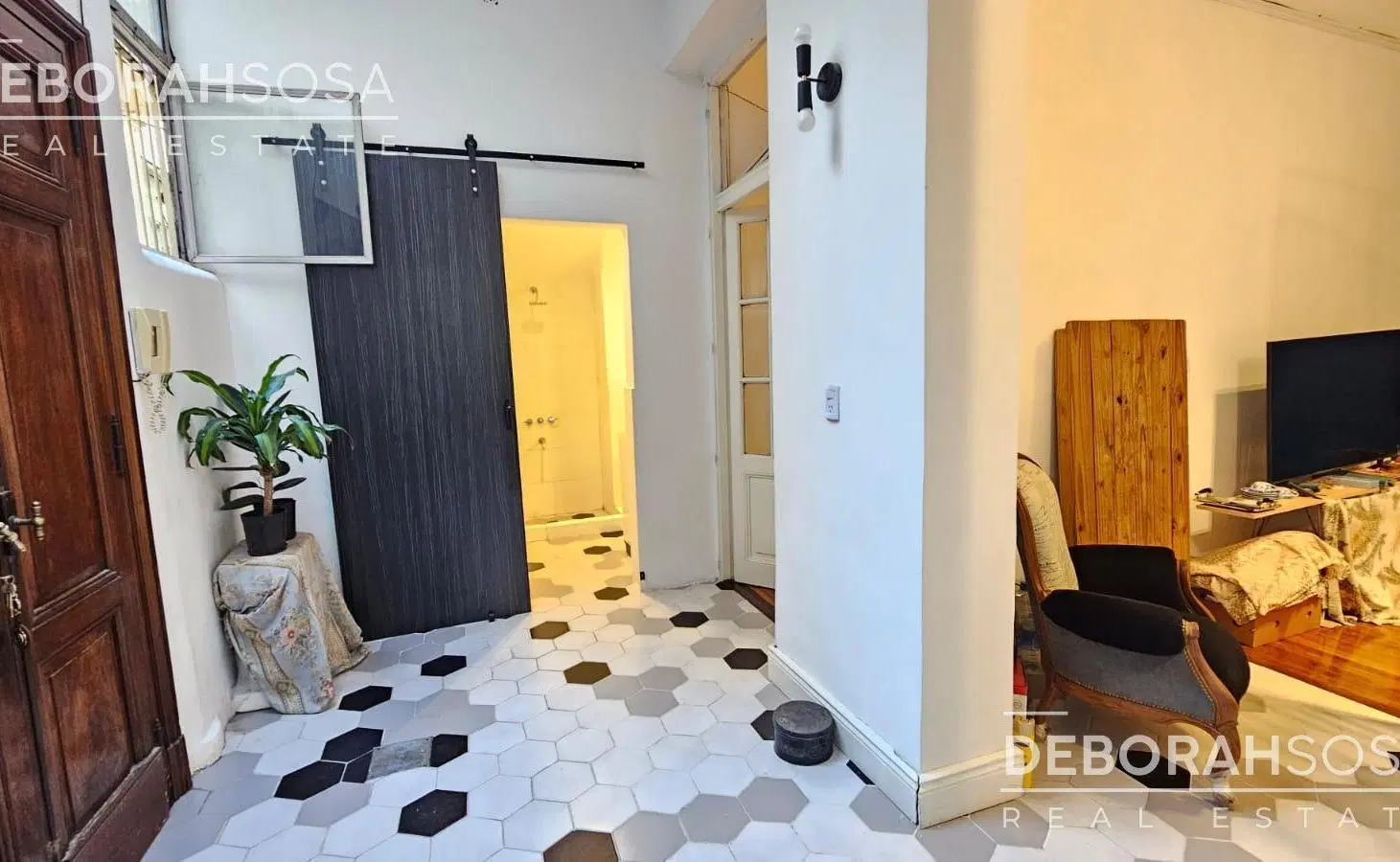 Venta PH 2 1/2 ambientes en Recoleta! Reciclado a nuevo 3