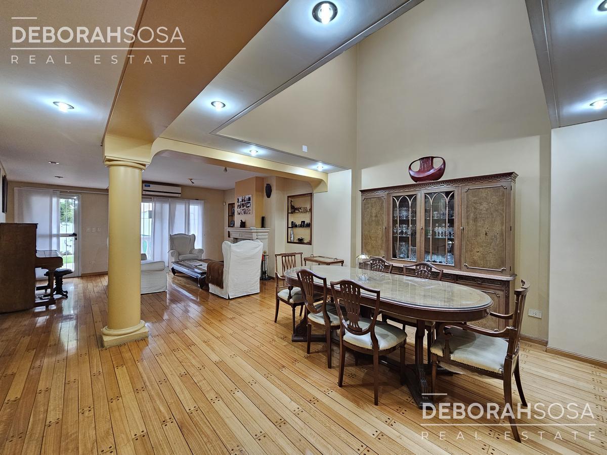 Foto de Venta casa 8 Ambientes en 3 plantas con piscina y doble cochera - Villa, imagen 5