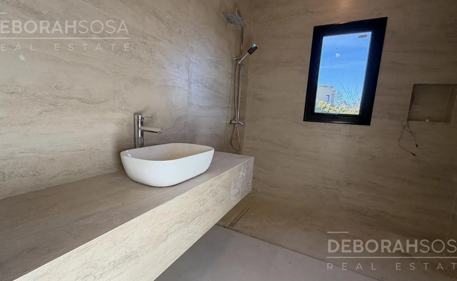 Casa en venta, 4 dorm, piscina. El Cantón - Escobar 3