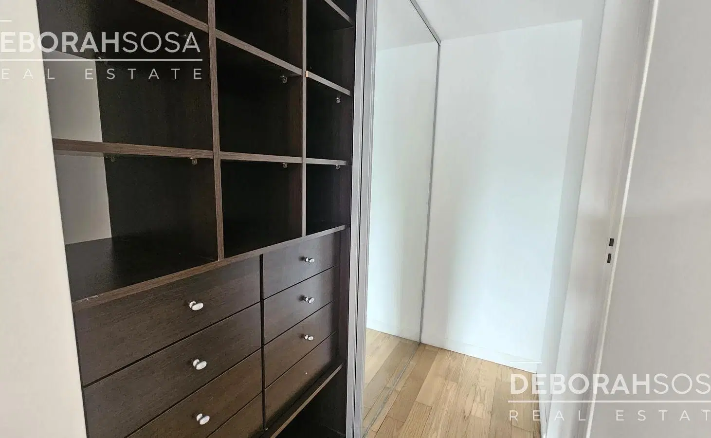Alquiler Departamento dos ambientes con cochera - Torre de categoría Vicente López 8