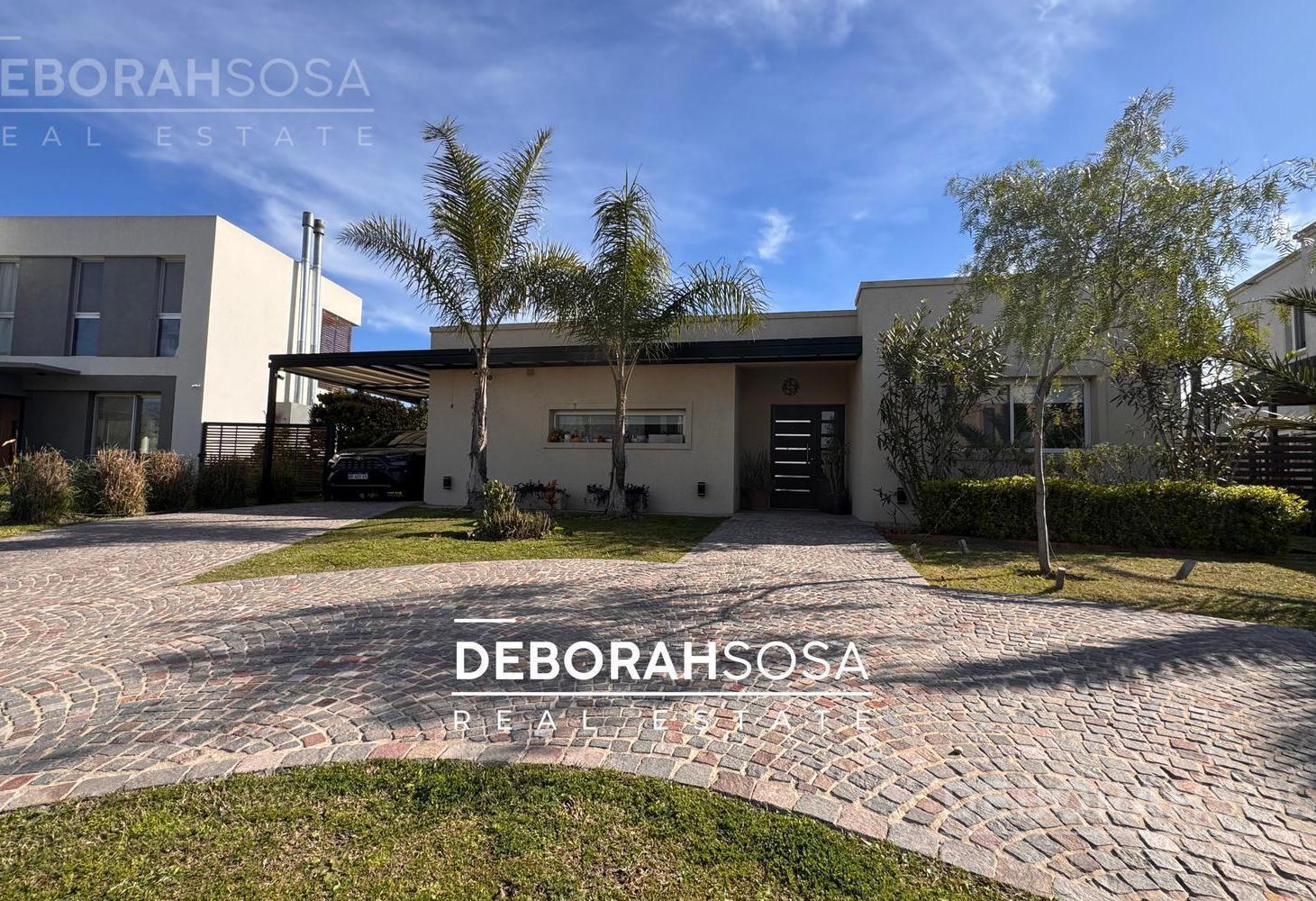 Foto de Casa en Venta - 4 dormitorios Una Planta con pileta - Barrio El Cantón, imagen 3