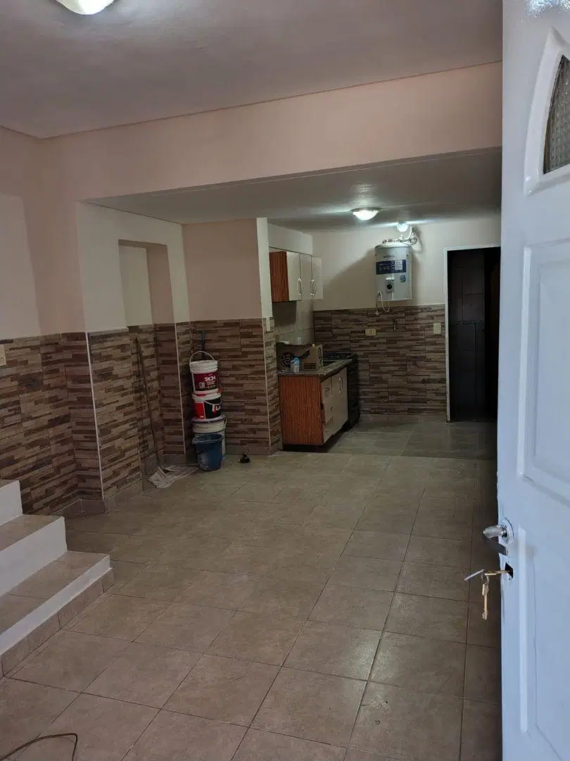 Departamento tipo duplex con 2 dormitorios en alquiler en Ituzaingó 1