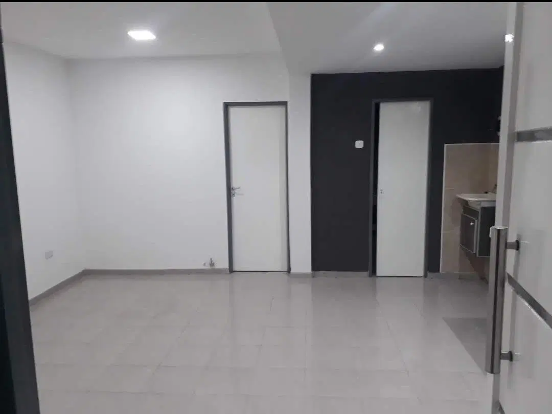 DEPARTAMENTO EN ALQUILER DE 2 AMBIENTES EN ITUZAINGO 3