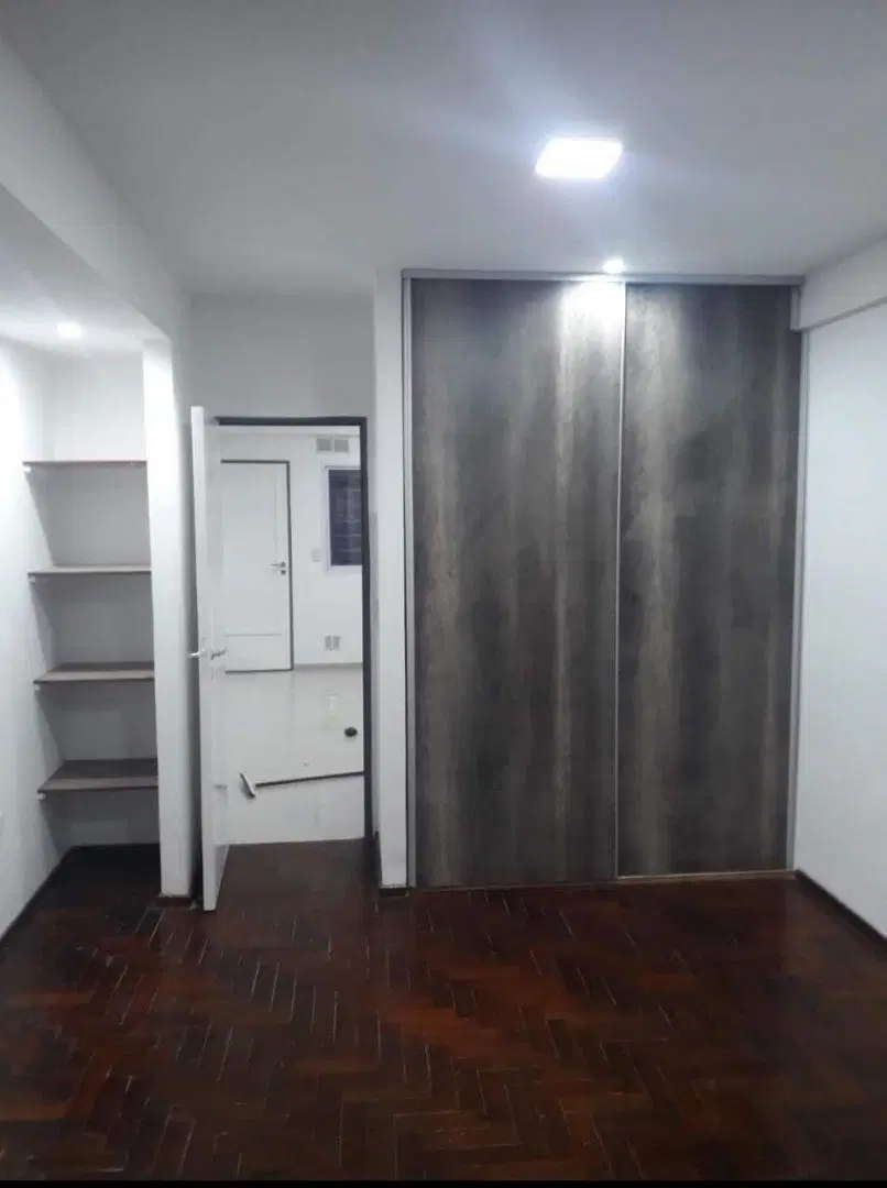 DEPARTAMENTO EN ALQUILER DE 2 AMBIENTES EN ITUZAINGO 5