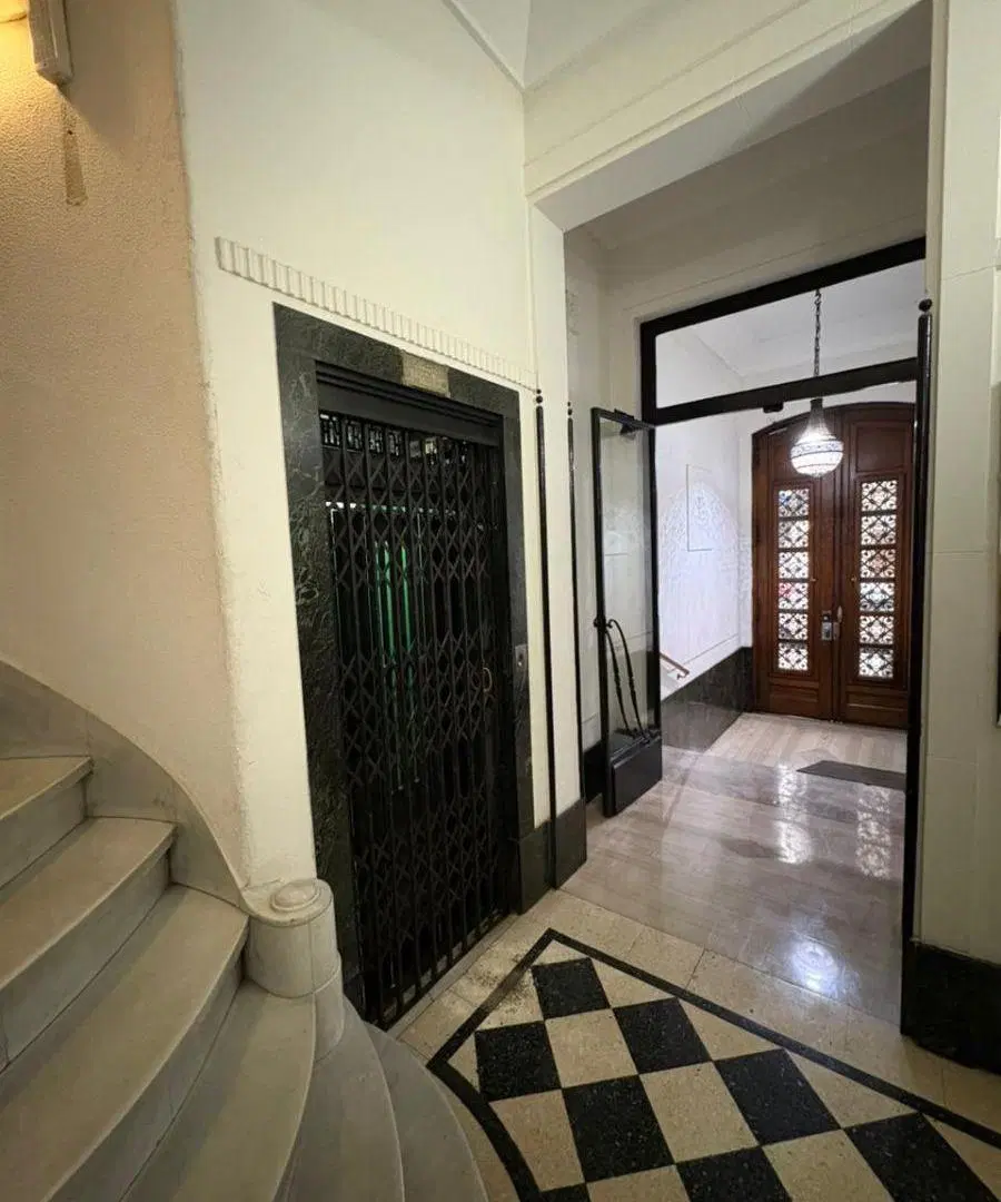 SEMIPISO 5 AMBIENTES C/DEPENDENCIAS COMPLETAS 3