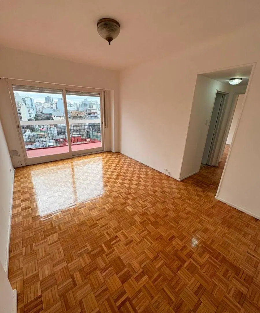 DEPARTAMENTO 2 AMBIENTES CON BALCON CORRIDO AL FRENTE 5