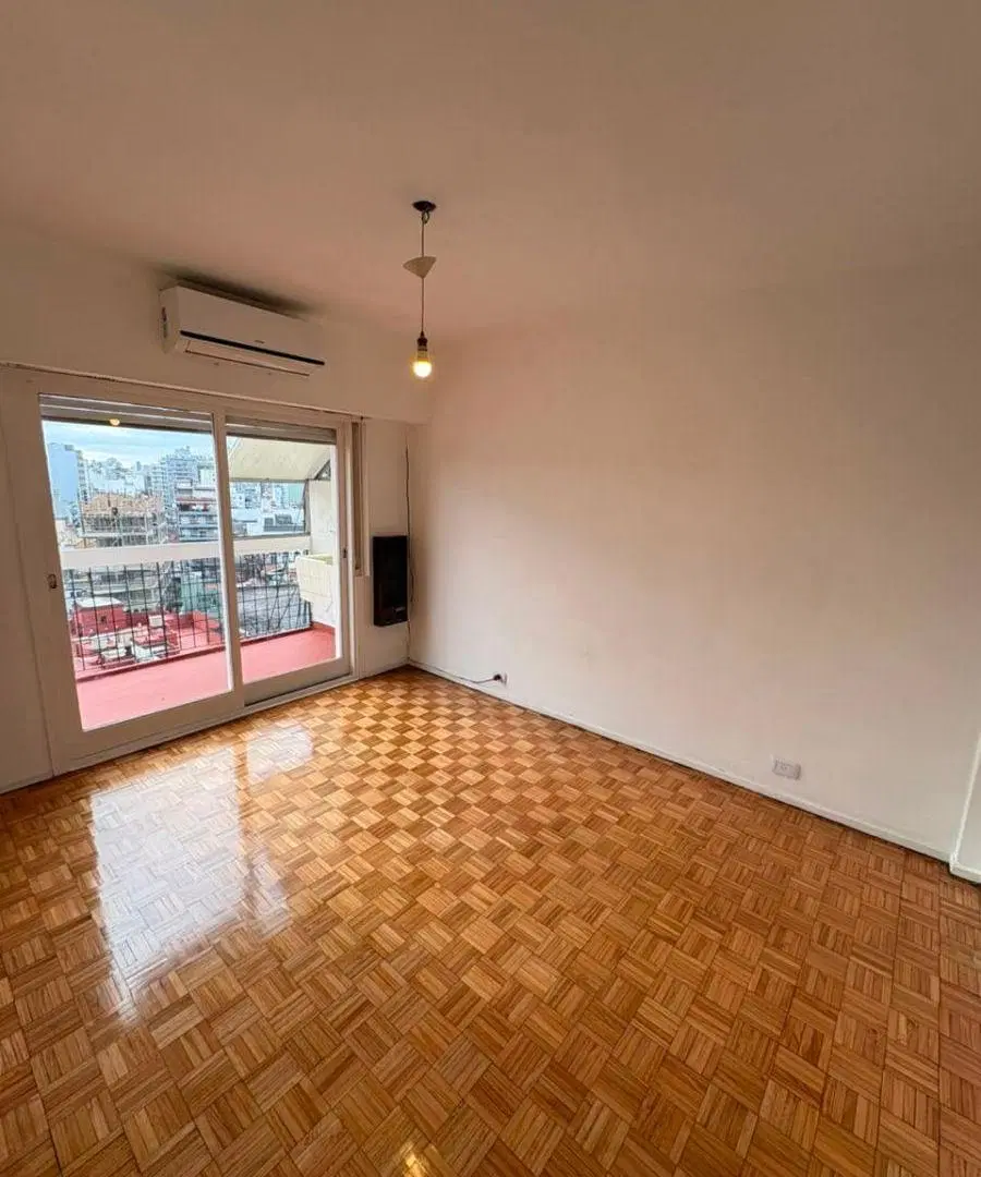DEPARTAMENTO 2 AMBIENTES CON BALCON CORRIDO AL FRENTE 3