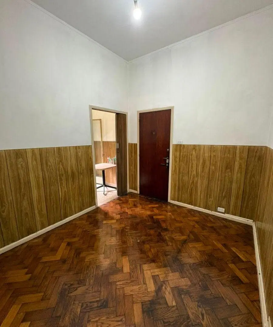 DEPARTAMENTO 3 AMBIENTES EN PB CON SALIDA A PARQUE COMUN DEL EDIFICIO 8