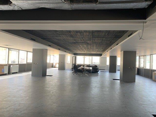 Foto de Oficina en Venta y Alquiler | Corrientes 327 | Microcentro, imagen 2
