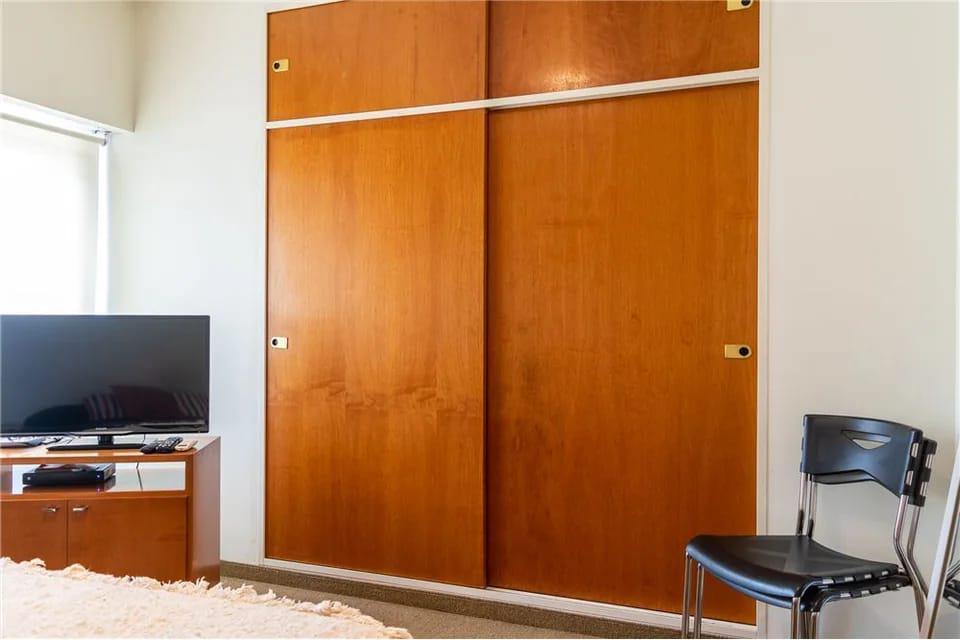 Foto de Venta Departamento 2 ambientes con cochera y Terraza. Monserrat USD, imagen 3